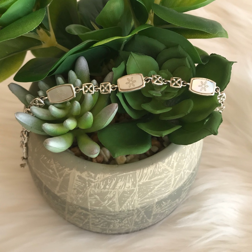 Silver-Tone & Mother-of-Pearl Flower Bracelet